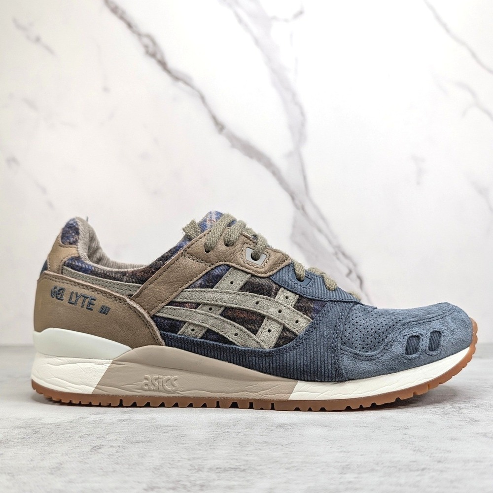 Asics Gel-Lyte III OG Running Shoes Tarmac Mink Corduroy 1201A686 Mens Size 9